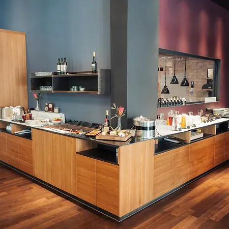 Kaiserhof Hotel 4*