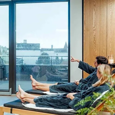 Kaiserhof Hotel 4*